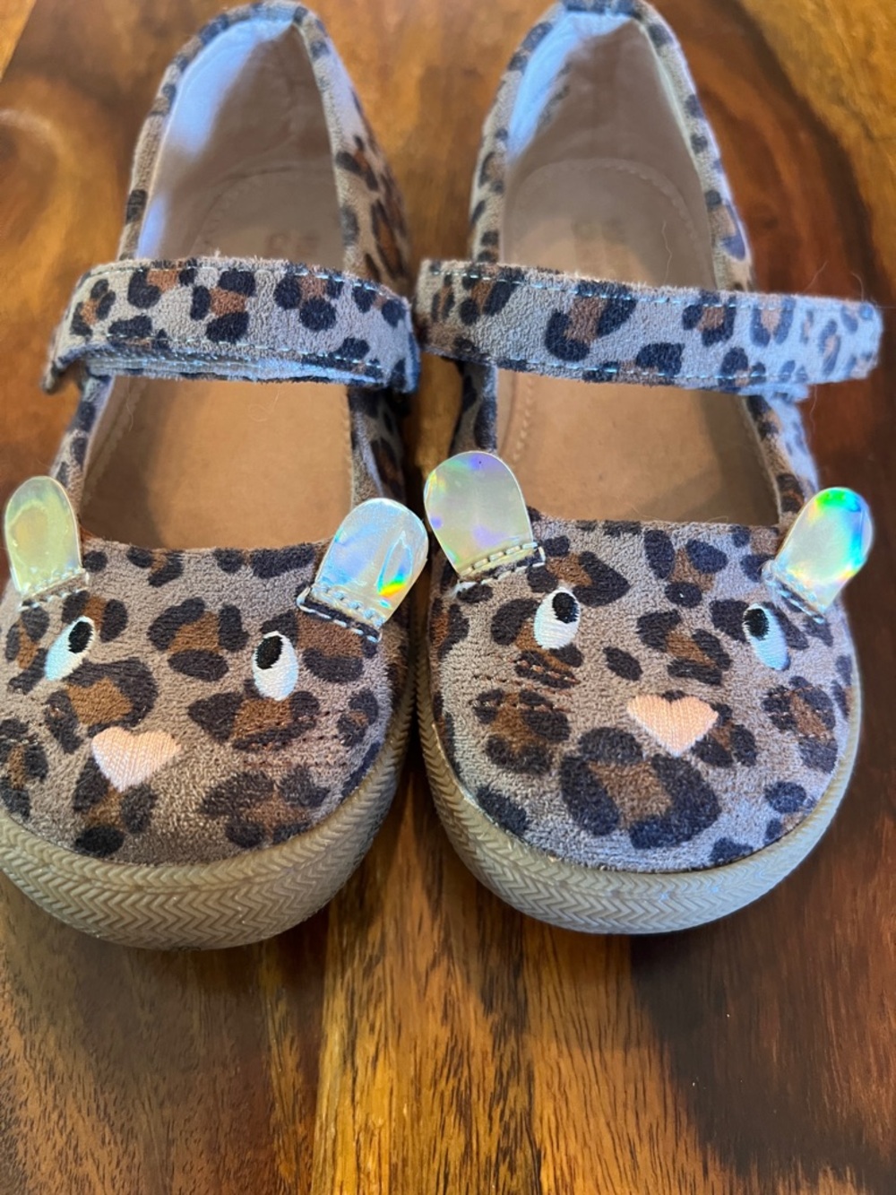 Harper Canyon Leopard Print Moccasins with Iridescent Ear Details - Brown
